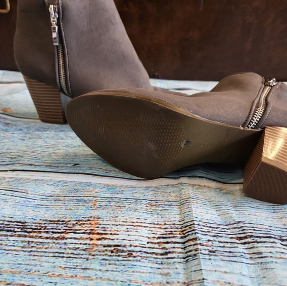 STYLE & CO Dual Zipper Ankle Boots Sz 7 - Picture 4 of 5
